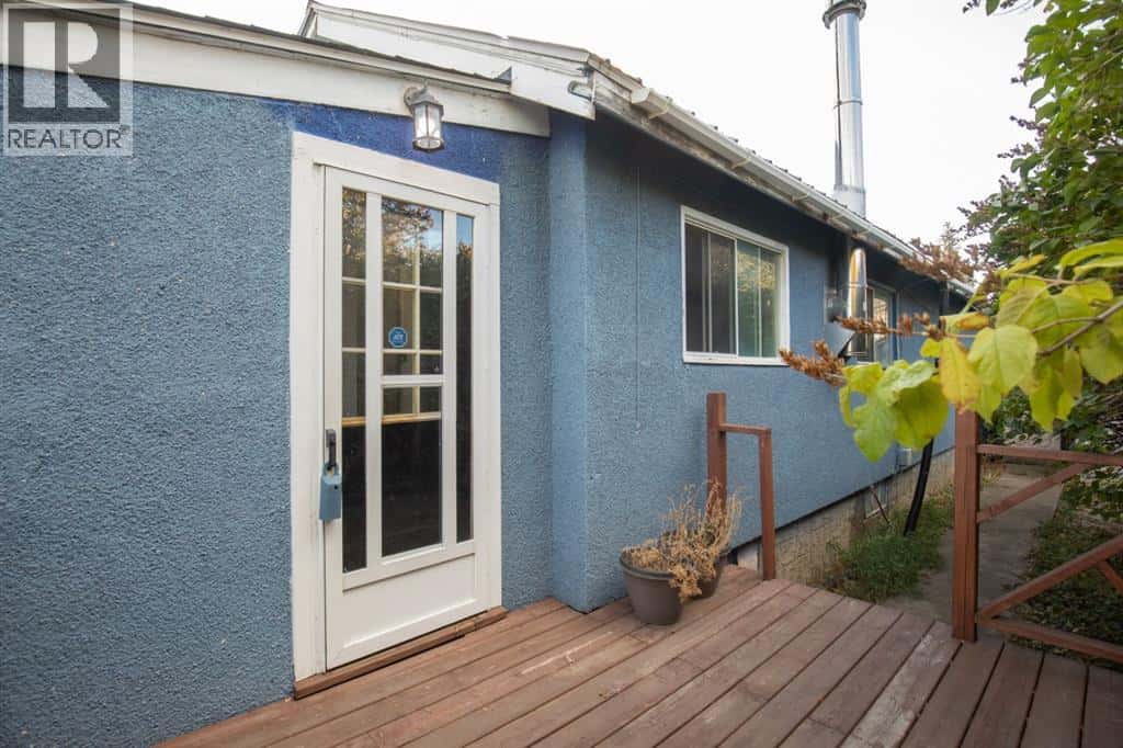 2027 19 Avenue — Bowden - Photo 5 of 29