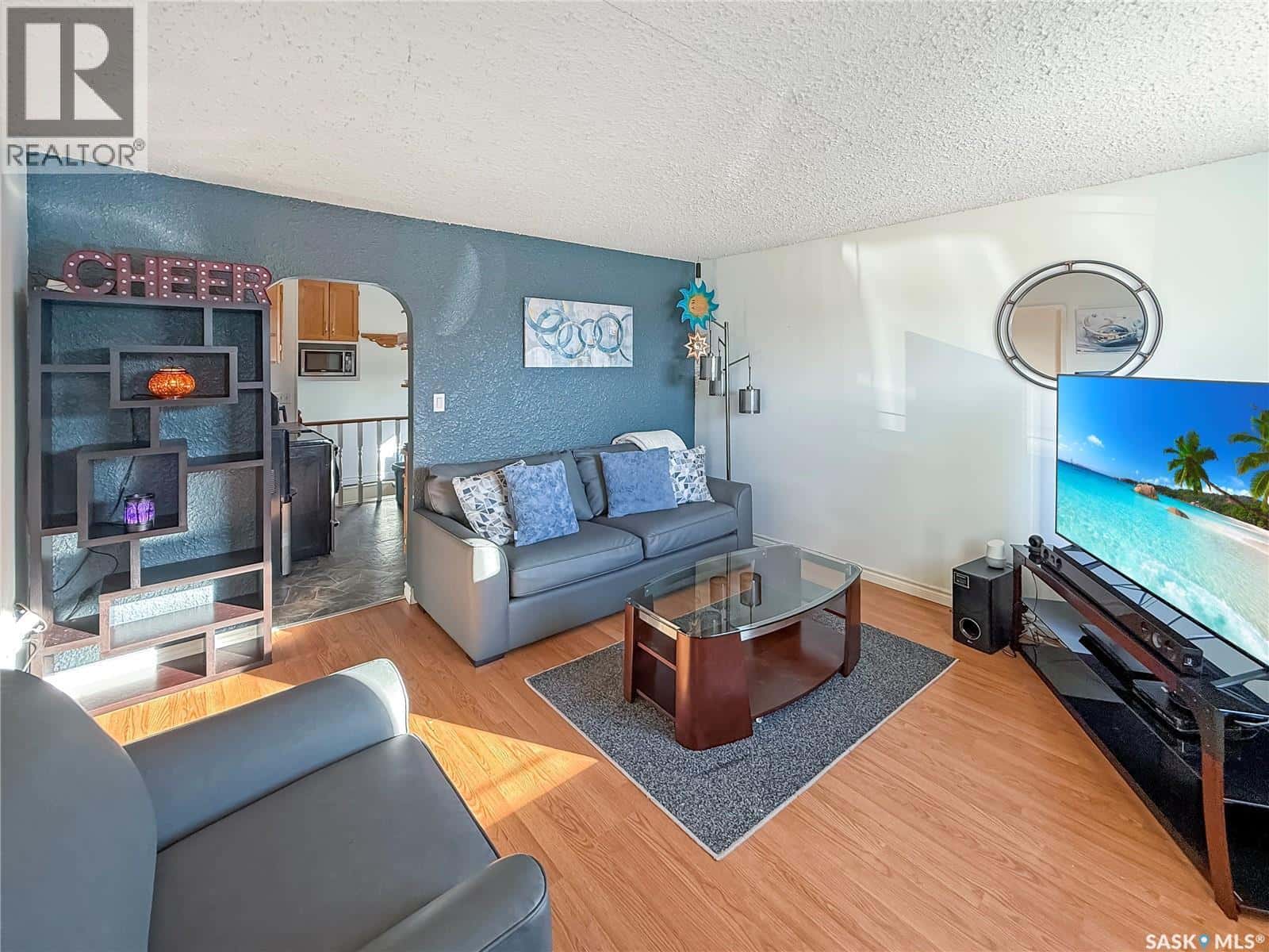 1080 4th STREET E — Prince Albert - Photo 3 of 41