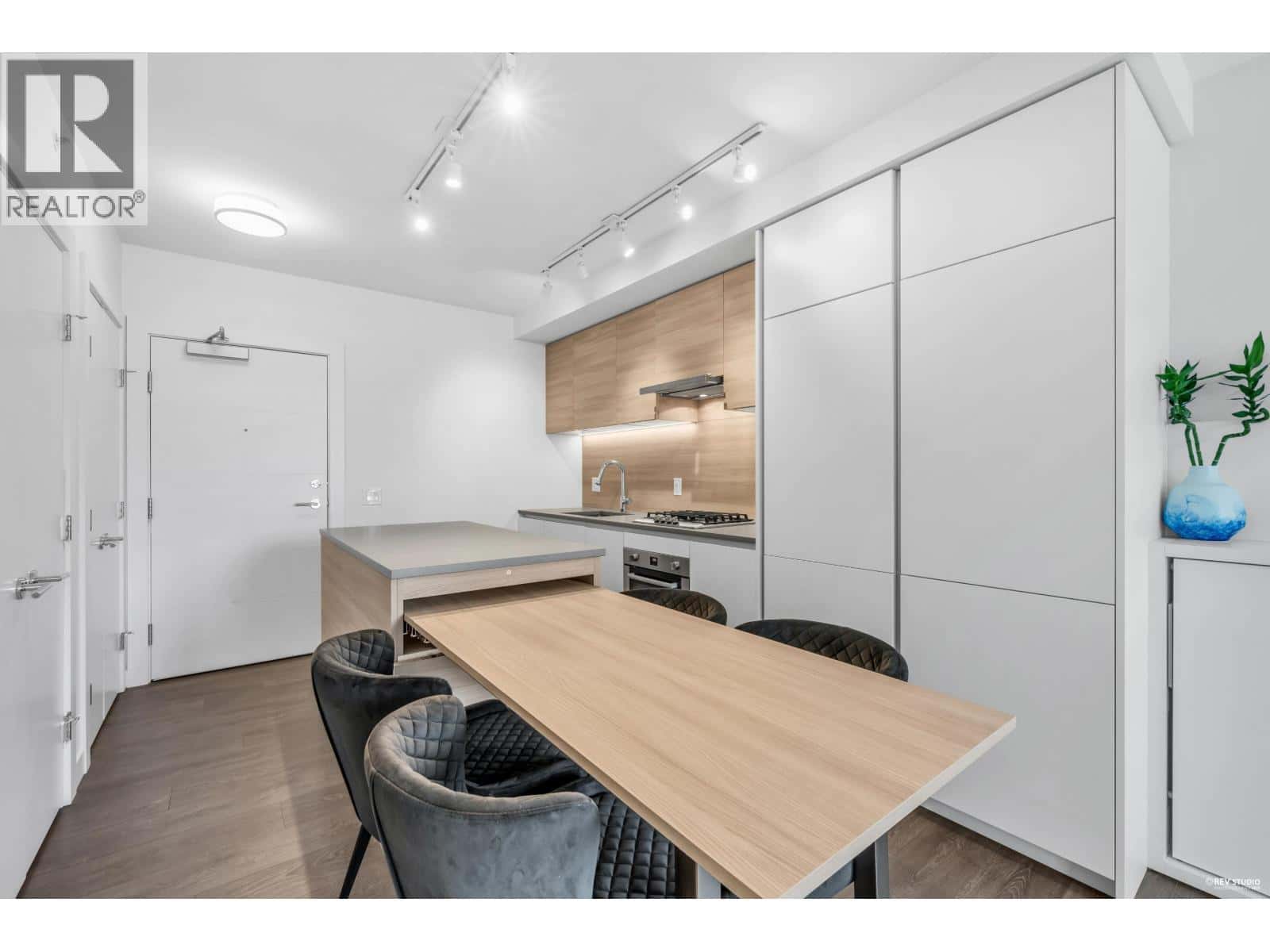 2508 652 WHITING WAY — Coquitlam - Photo 4 of 26