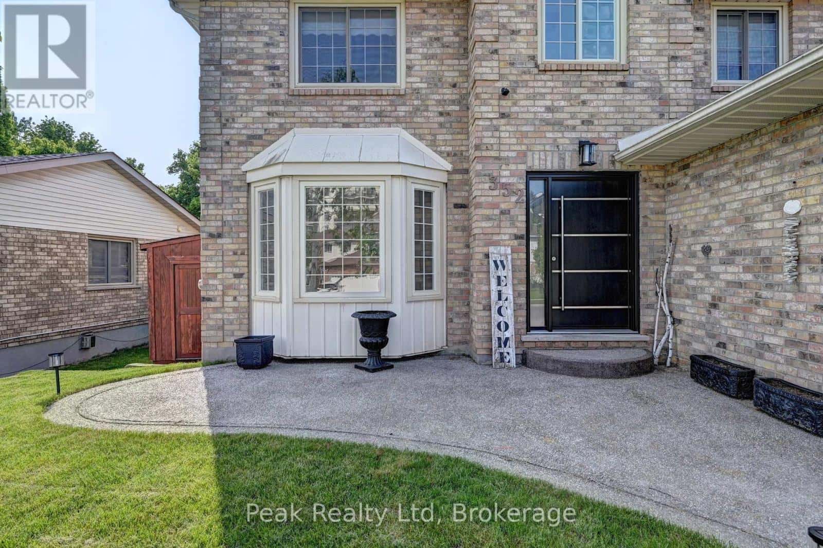 352 STEPHANIE DRIVE — Guelph (Willow West/Sugarbush/West Acres) - Photo 3 of 49