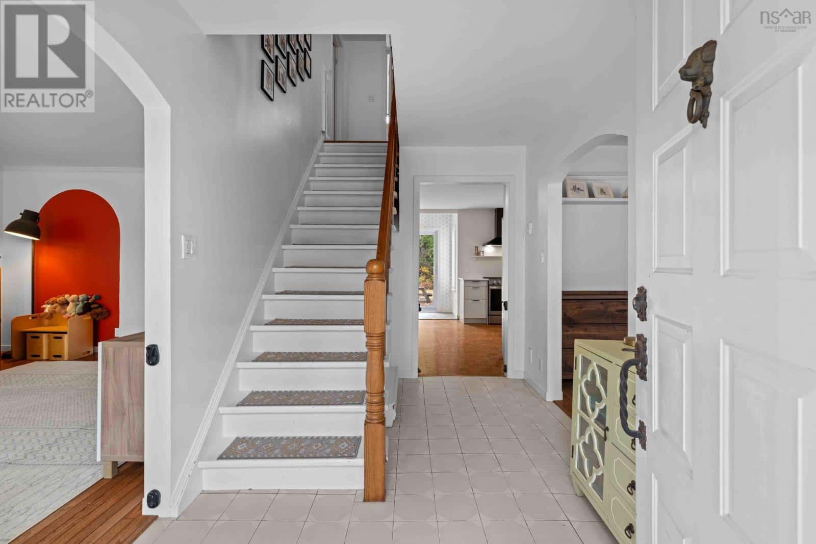 574 Woodstock Road — Clearland - Photo 3 of 35