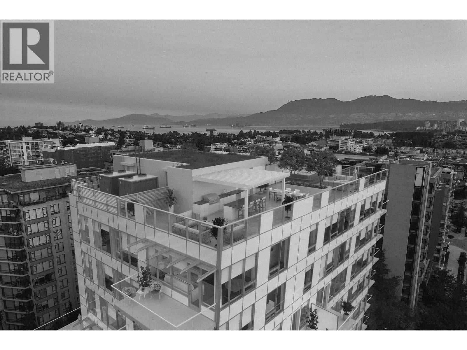 606 2323 FIR STREET — Vancouver - Photo 2 of 7