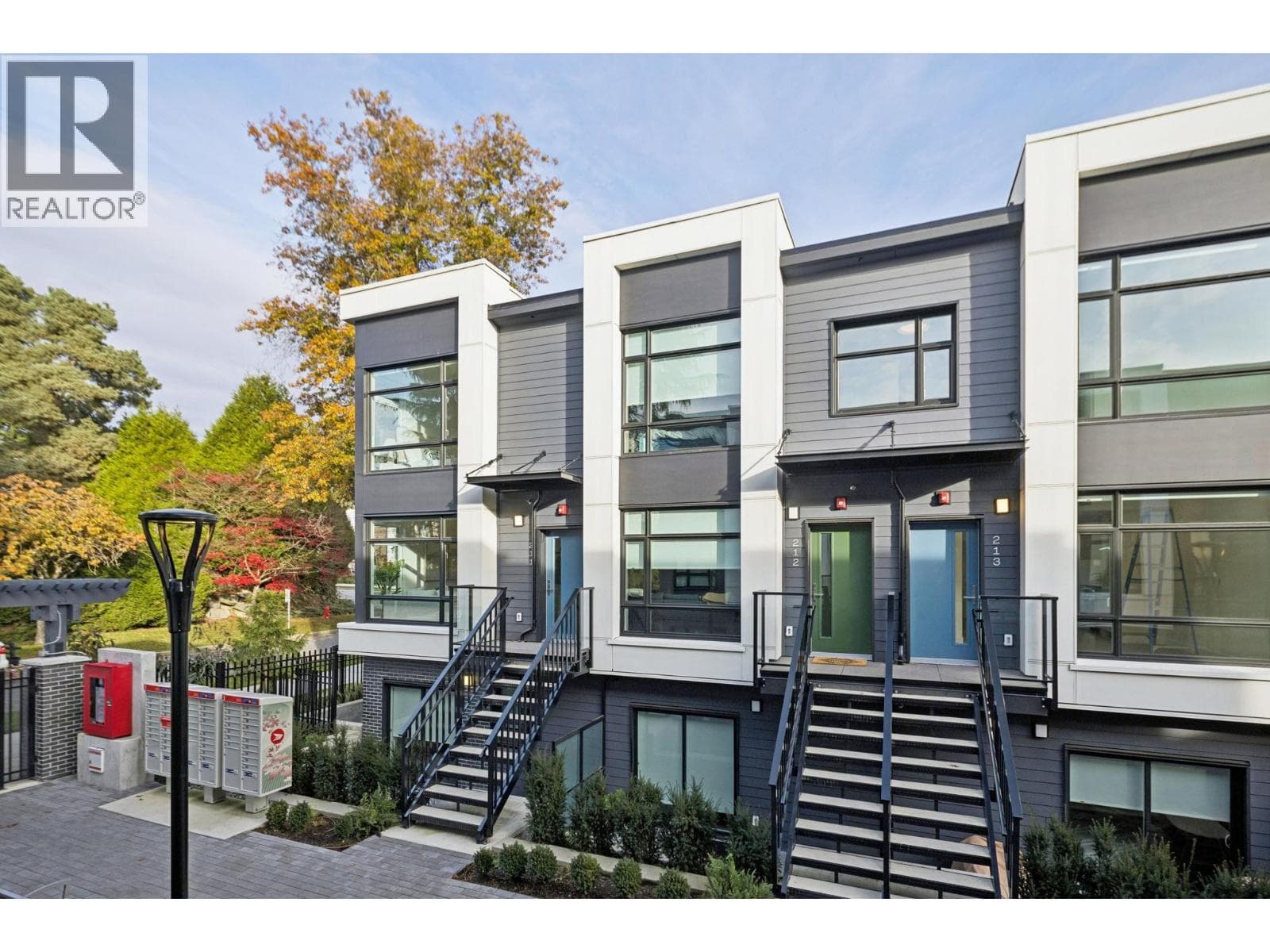 211 1008 W 47TH STREET — Vancouver - Main photo