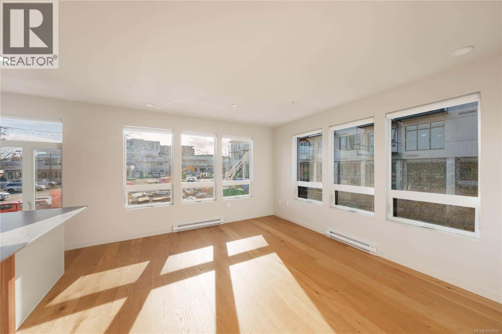 212 629 Speed Ave — Victoria - Photo 5 of 25