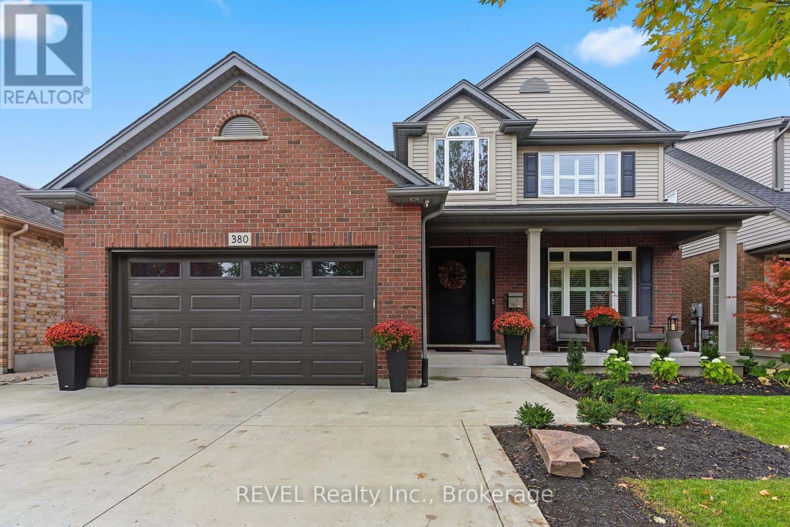 380 PELHAM ROAD — St. Catharines (Rykert/Vansickle) - Photo 2 of 50