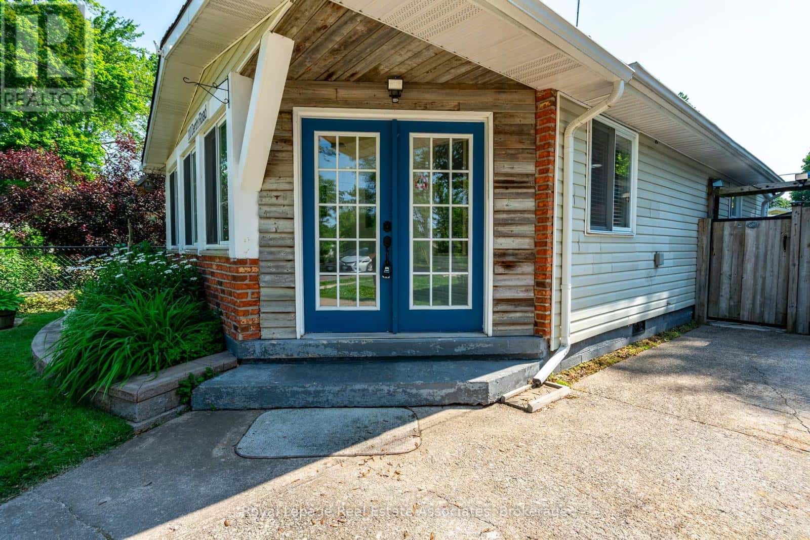 110 DERBY ROAD — Fort Erie (Crystal Beach) - Photo 4 of 50