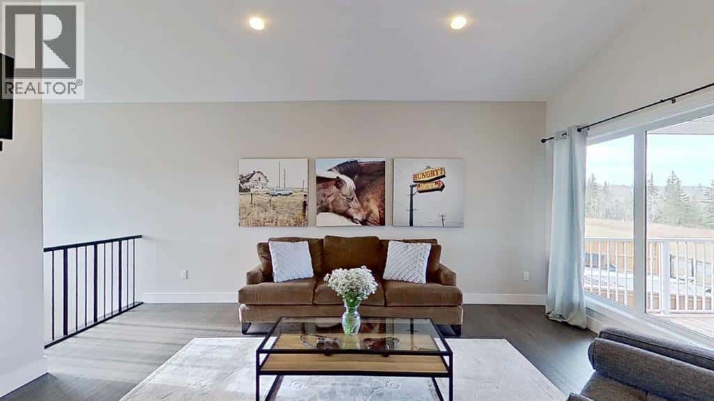 130 Riverwood Crescent SW — Diamond Valley - Photo 5 of 39