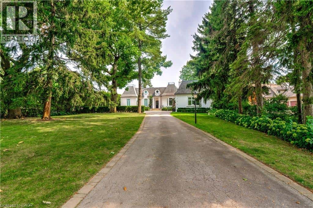 4410 LAKESHORE Road — Burlington - Photo 3 of 50