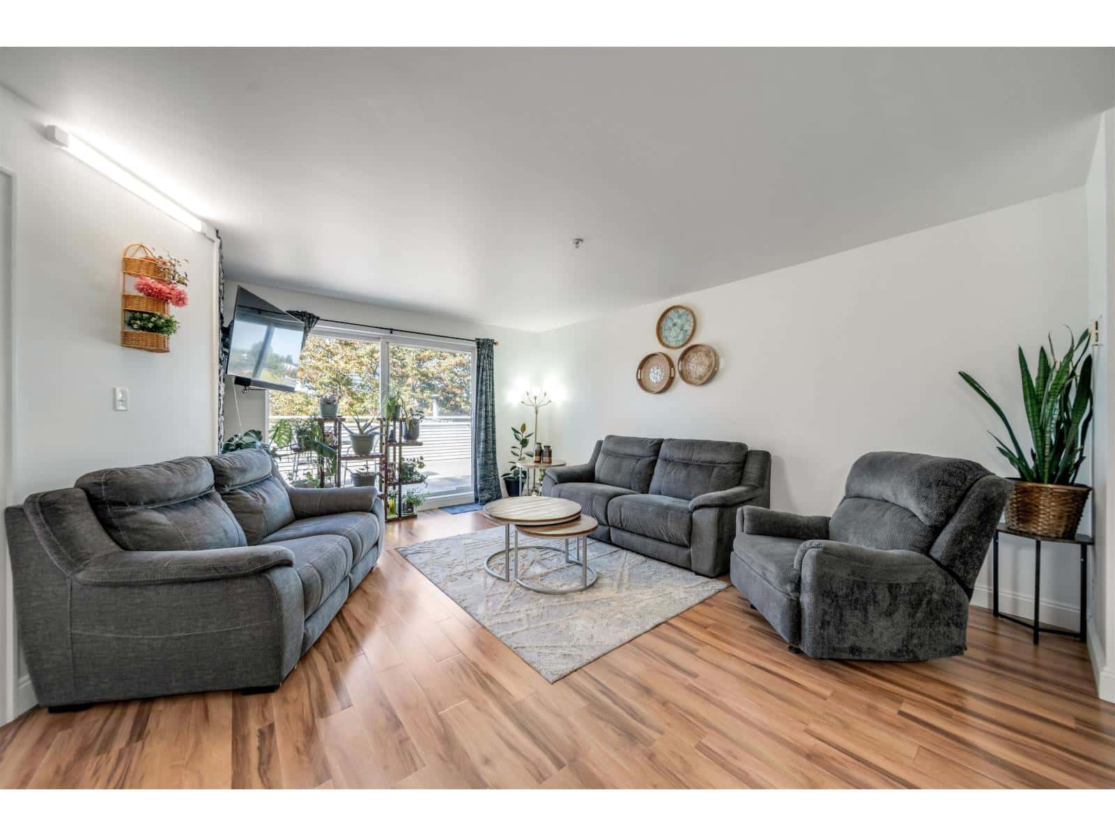 401 12110 80 AVENUE — Surrey - Photo 5 of 38