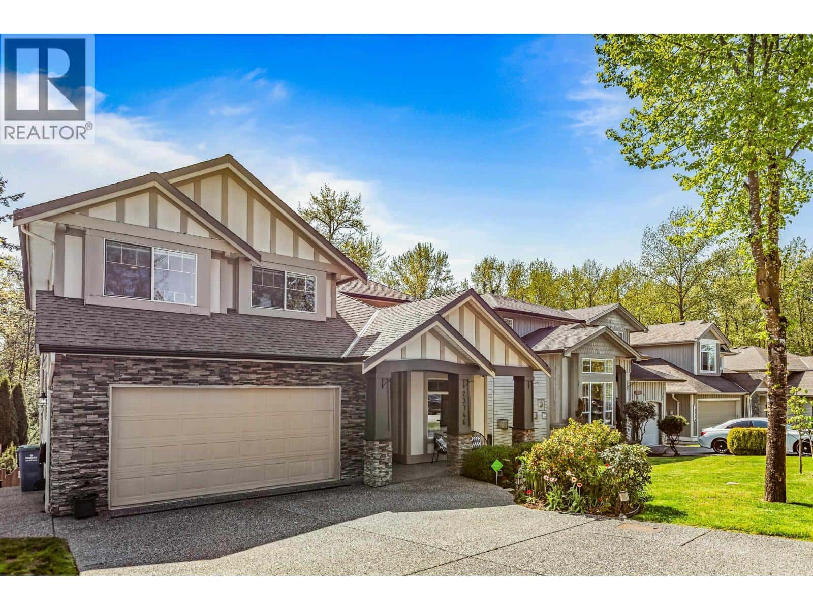 23746 110 AVENUE — Maple Ridge - Photo 3 of 37