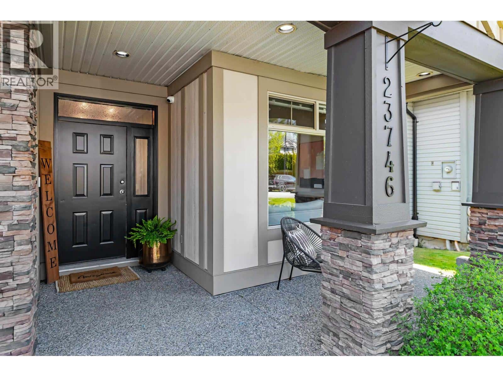 23746 110 AVENUE — Maple Ridge - Photo 4 of 37