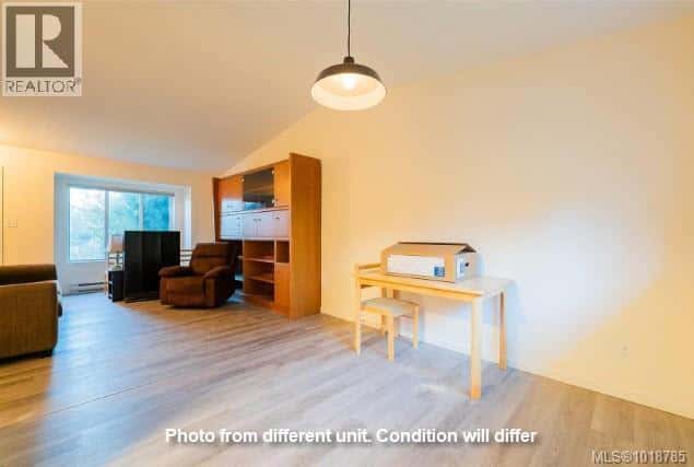 19 745 Church St — Gabriola Island - Photo 3 of 11