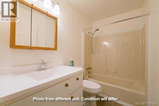 19 745 Church St — Gabriola Island - Photo 5 of 11