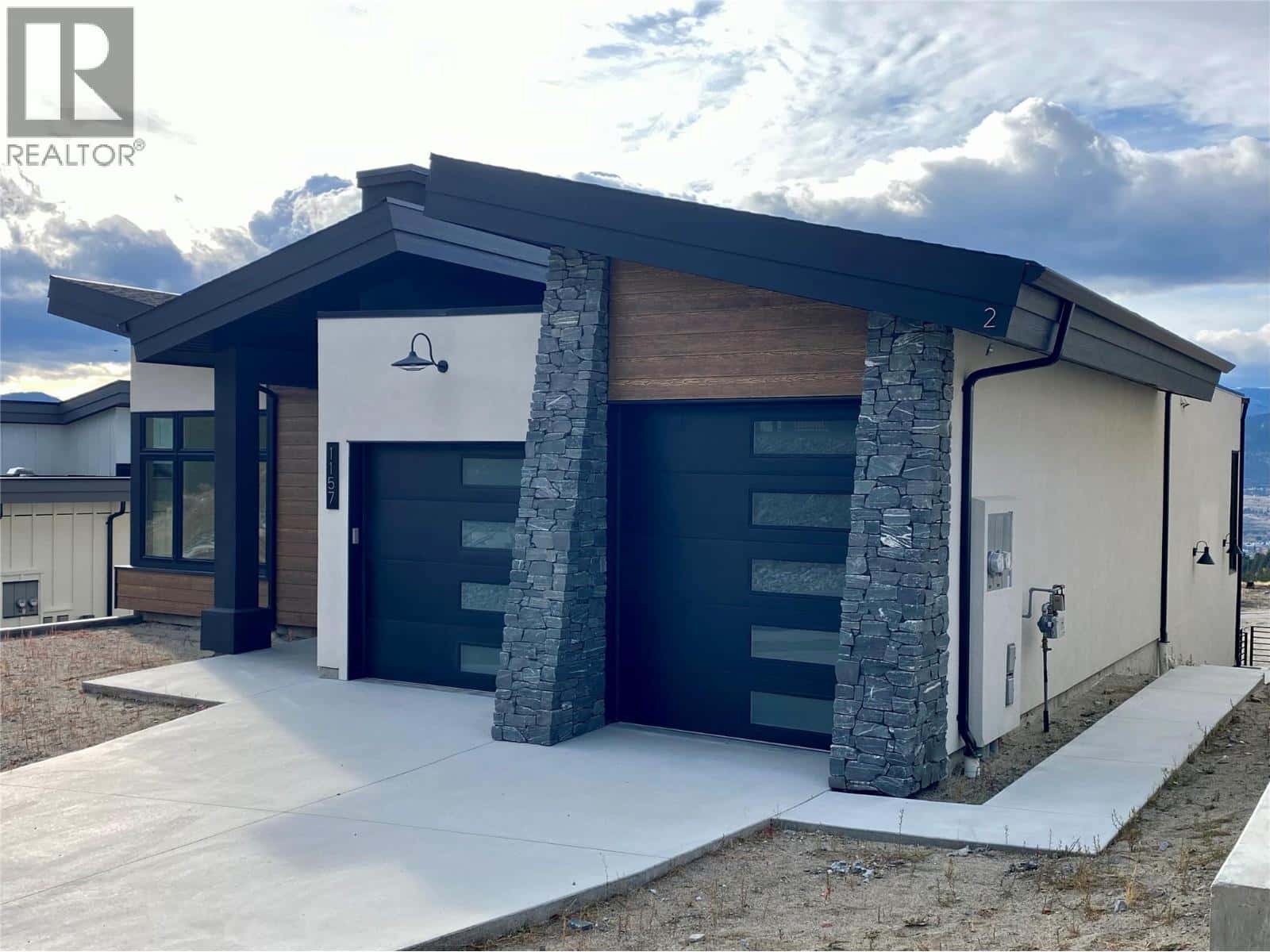 1157 Elk Street — Penticton, British Columbia - Photo 2 of 63