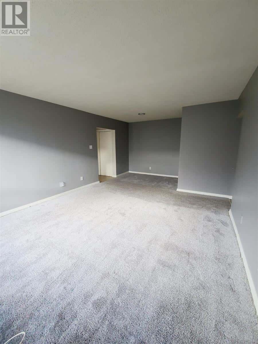 113 Hillside DR N # 6 — Elliot Lake - Photo 3 of 9