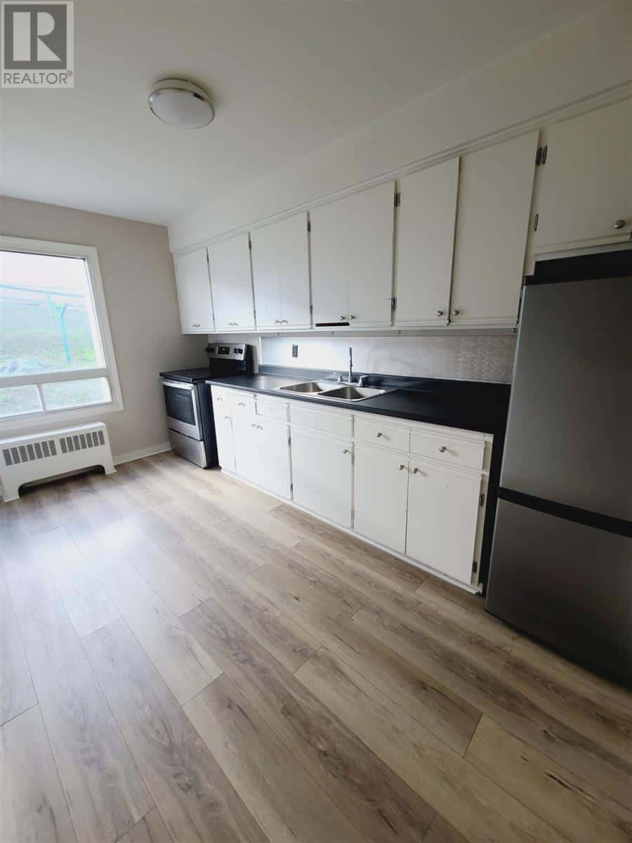 113 Hillside DR N # 6 — Elliot Lake - Photo 4 of 9