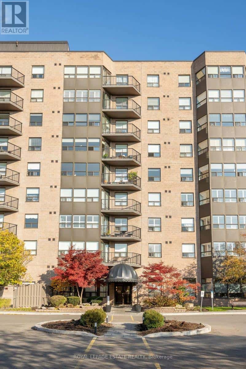 103 - 2 RAYMERVILLE DRIVE — Markham (Raymerville) - Photo 2 of 50