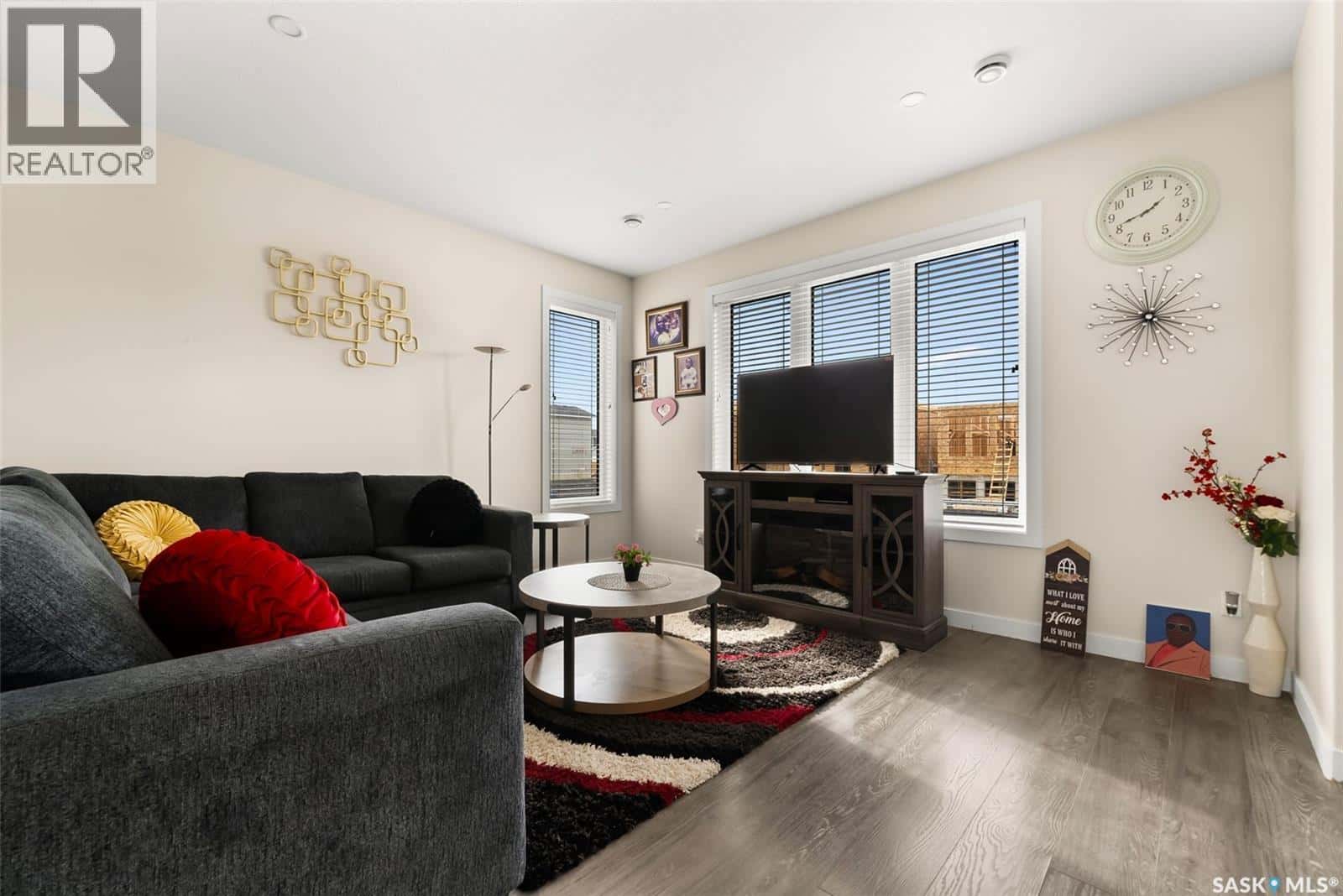 1157 Poley STREET — Regina - Photo 4 of 33