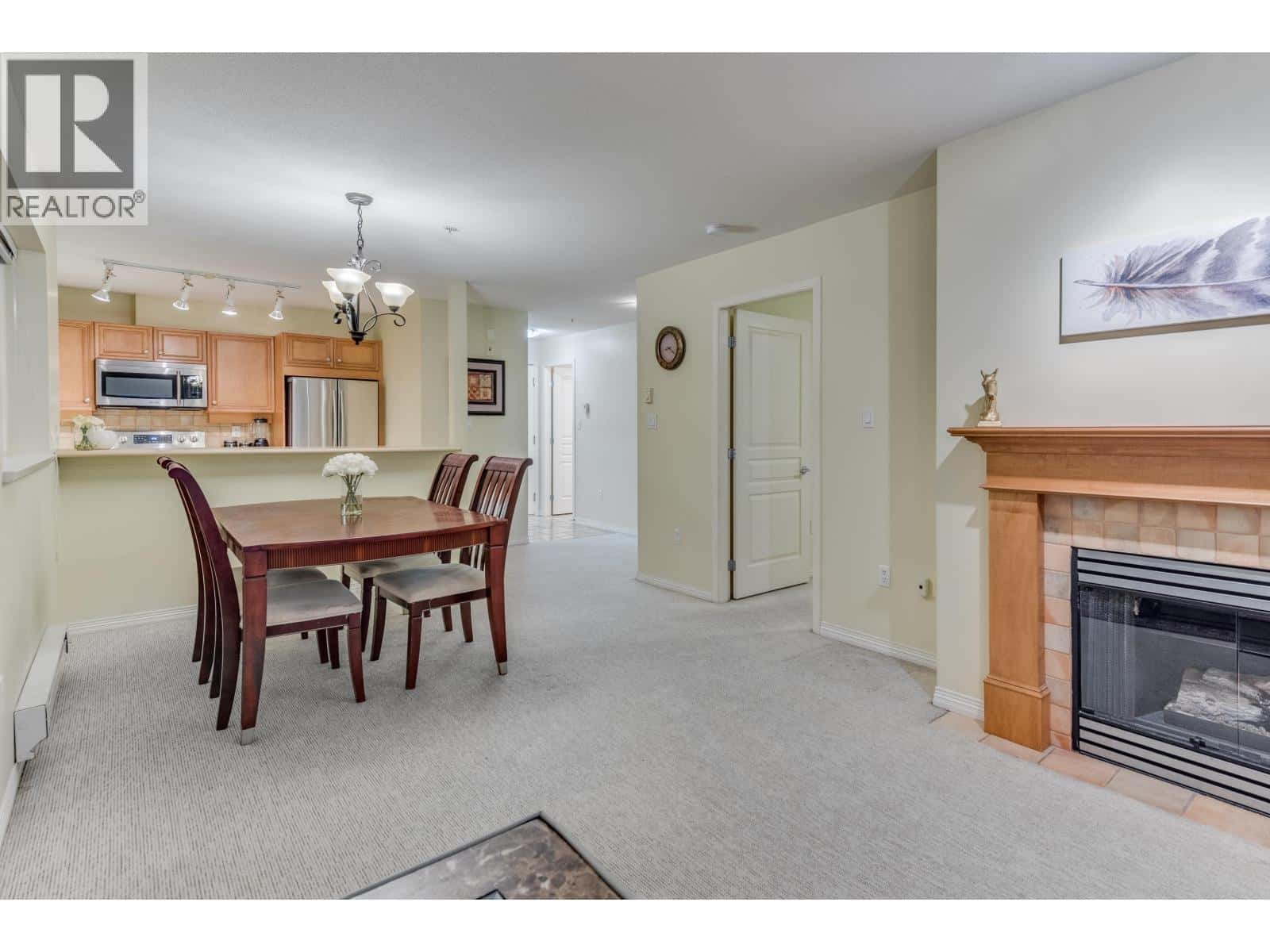 317 2929 W 4TH AVENUE — Vancouver - Photo 5 of 24