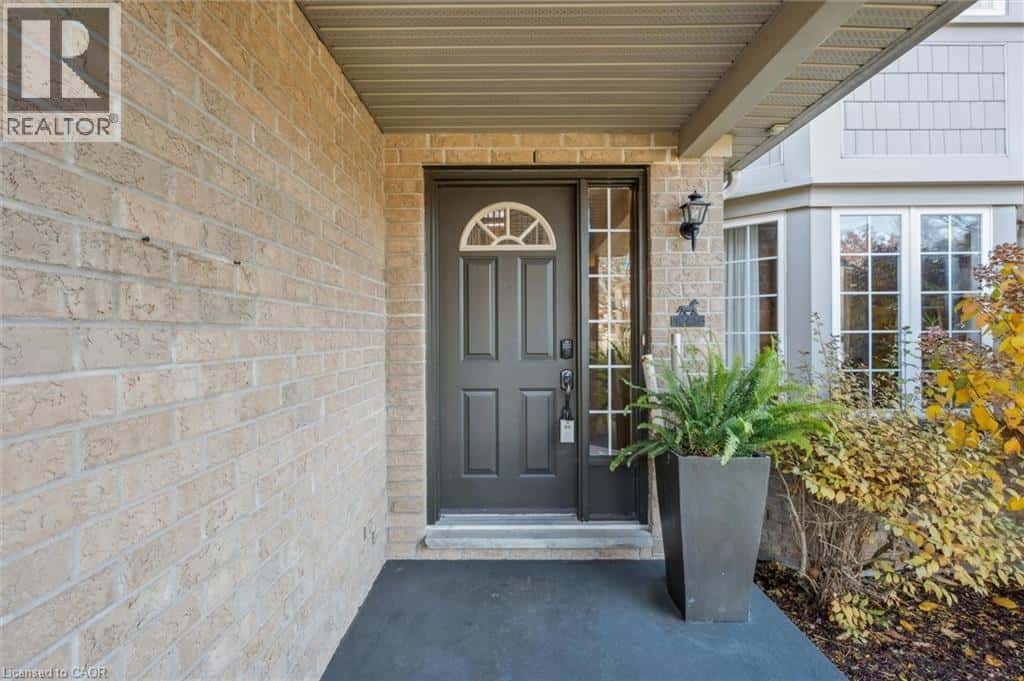 7 HEARTHBRIDGE Street — Kitchener - Photo 3 of 50