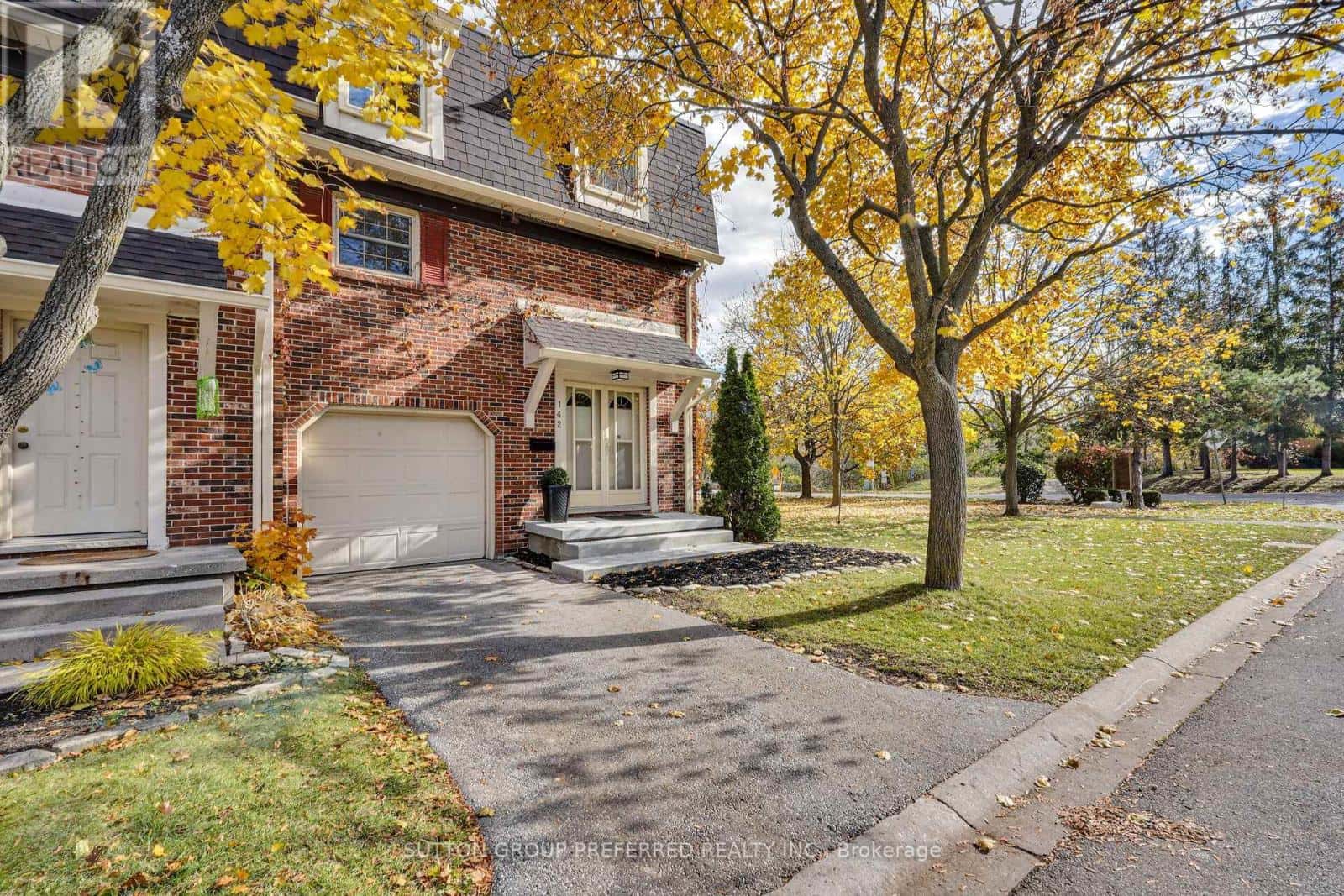 142 - 900 POND VIEW ROAD — London South (South T) - Photo 3 of 50