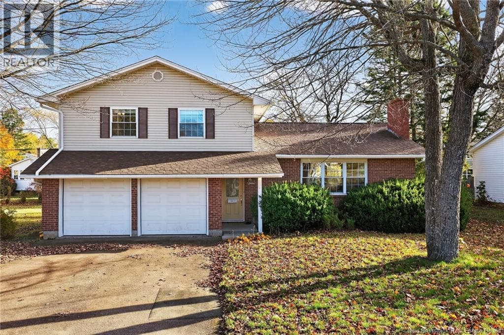 18 Grindstone Drive — Riverview - Main photo