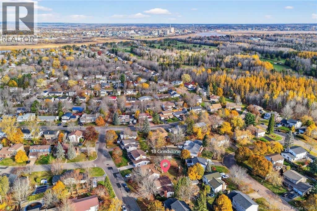 18 Grindstone Drive — Riverview - Photo 3 of 40