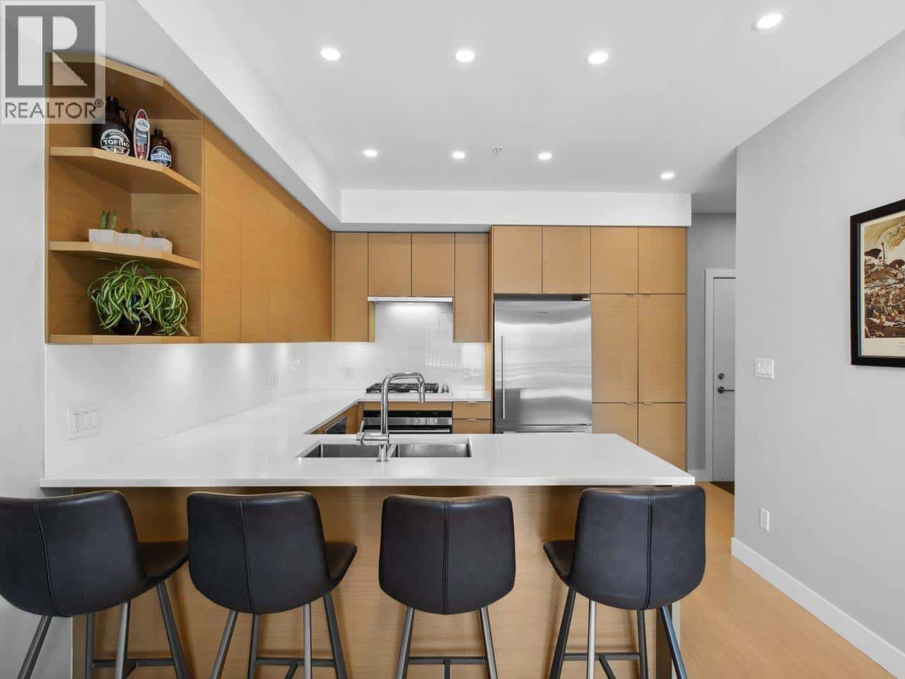 208 2528 COLLINGWOOD STREET — Vancouver - Photo 3 of 16