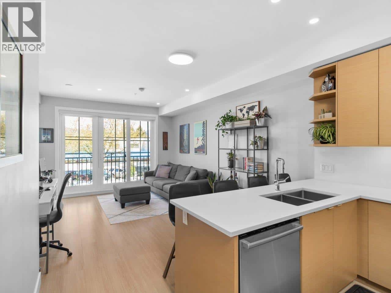 208 2528 COLLINGWOOD STREET — Vancouver - Photo 4 of 16