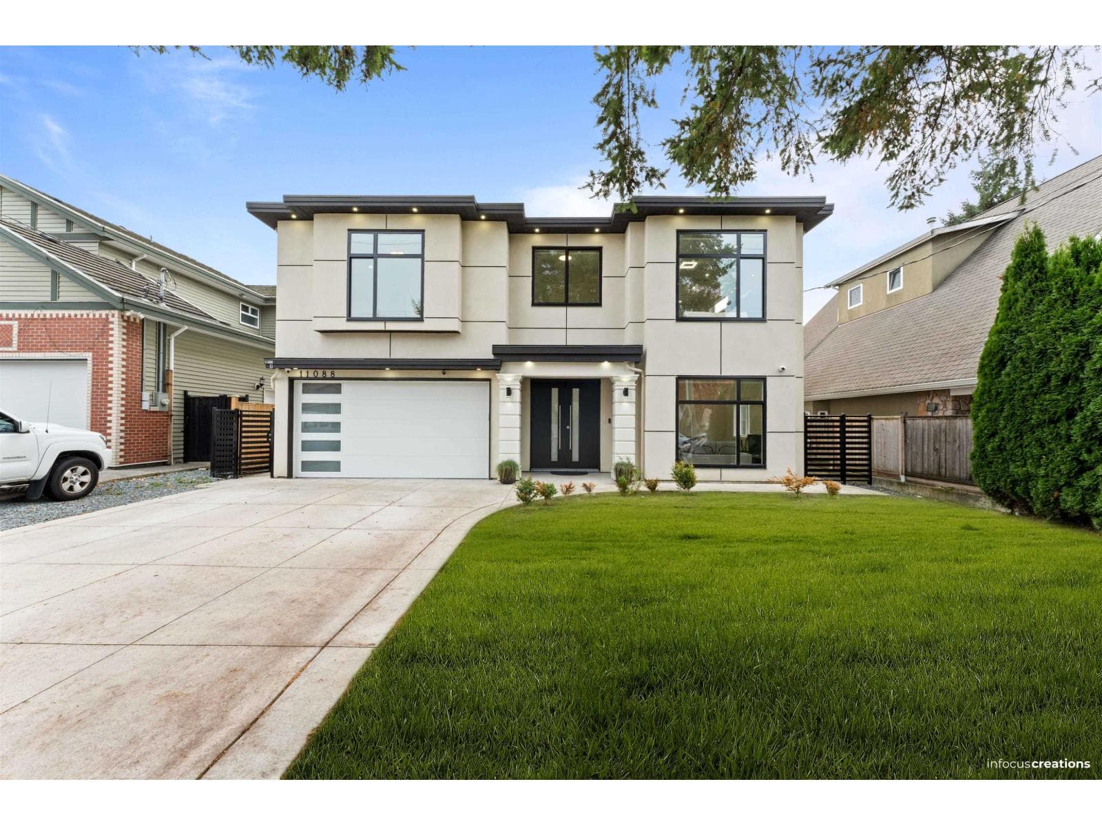 11088 84 AVENUE — Delta - Main photo