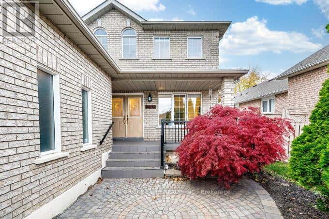 8734 MARTIN GROVE ROAD W — Vaughan (Elder Mills) - Photo 3 of 50