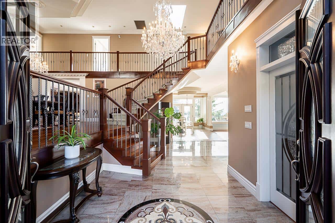 2982 SUNRIDGE COURT — Coquitlam - Photo 4 of 39