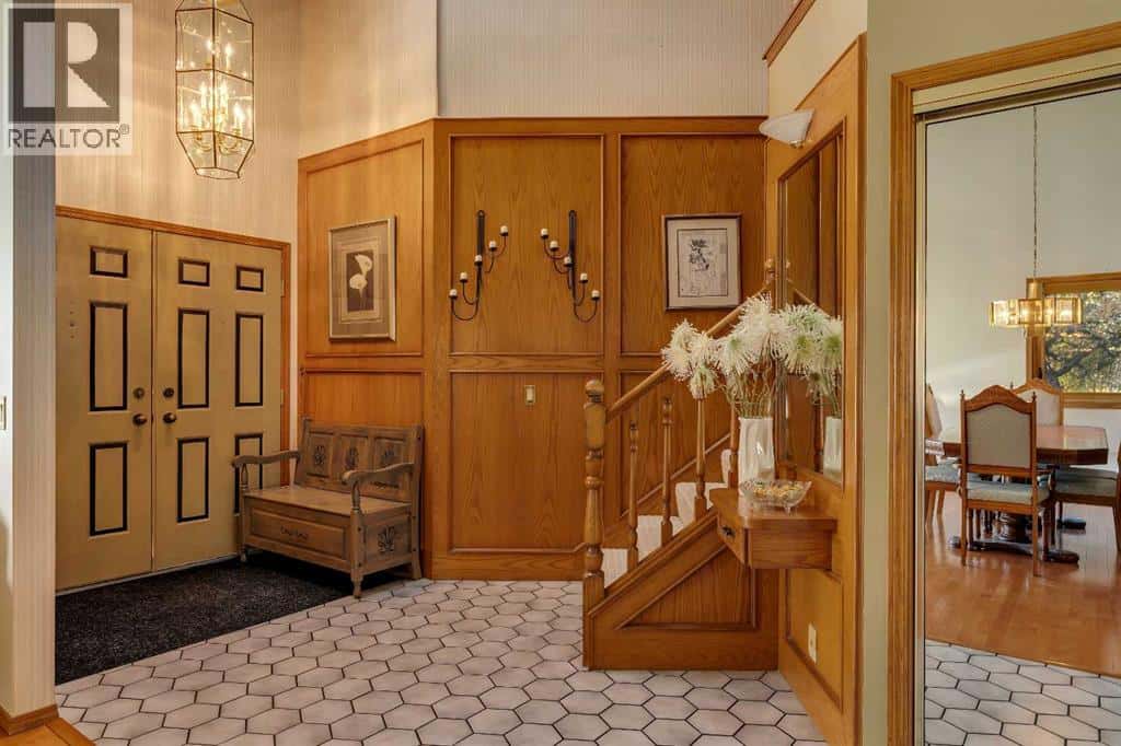 223 Shawnee Mews SW — Calgary - Photo 2 of 50