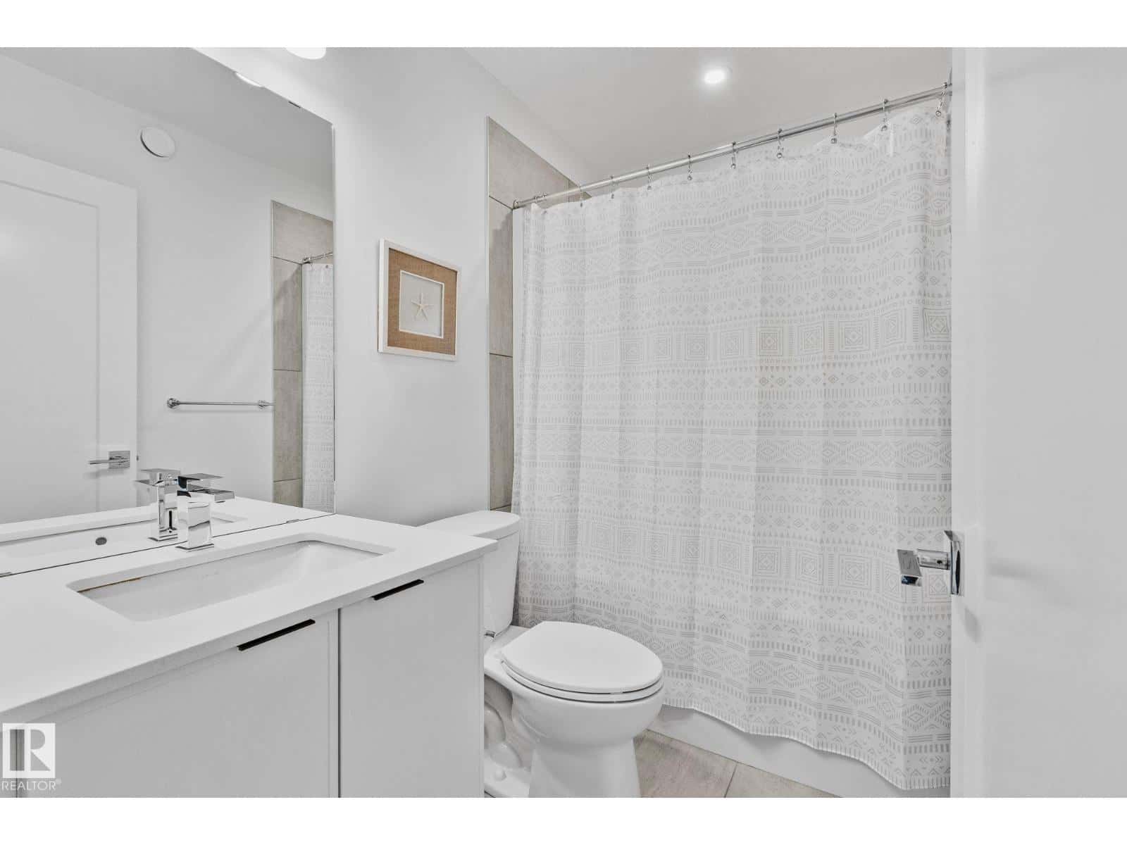 #84 5 RONDEAU DR — St. Albert - Photo 3 of 34