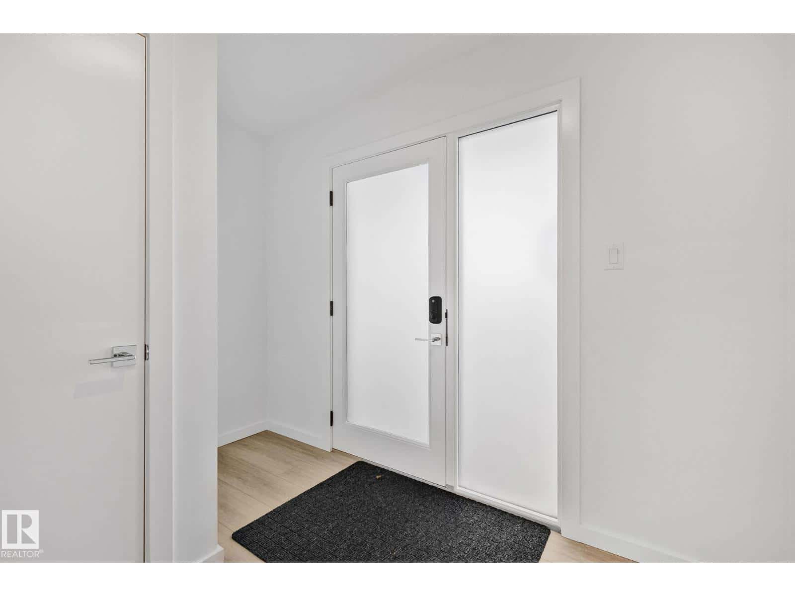 #84 5 RONDEAU DR — St. Albert - Photo 5 of 34