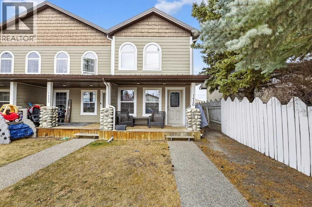 1430 22 Avenue — Didsbury - Main photo