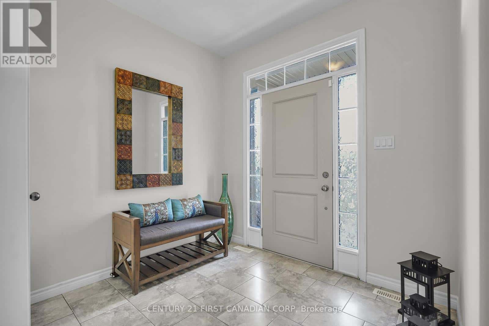 916 ROULSTON STREET — London North (North M) - Photo 4 of 40