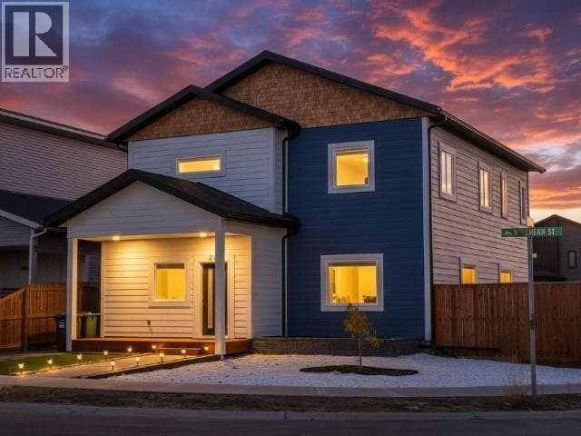 212 NEECHEAH STREET — Whitehorse - Main photo