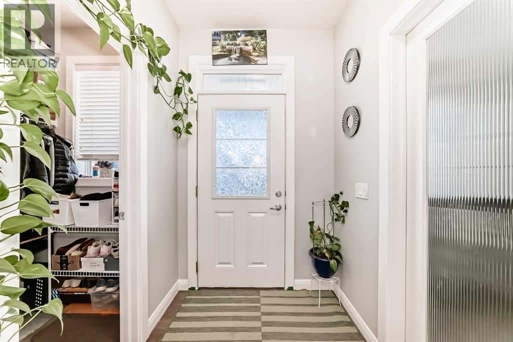 423 Redstone Drive NE — Calgary - Photo 4 of 46