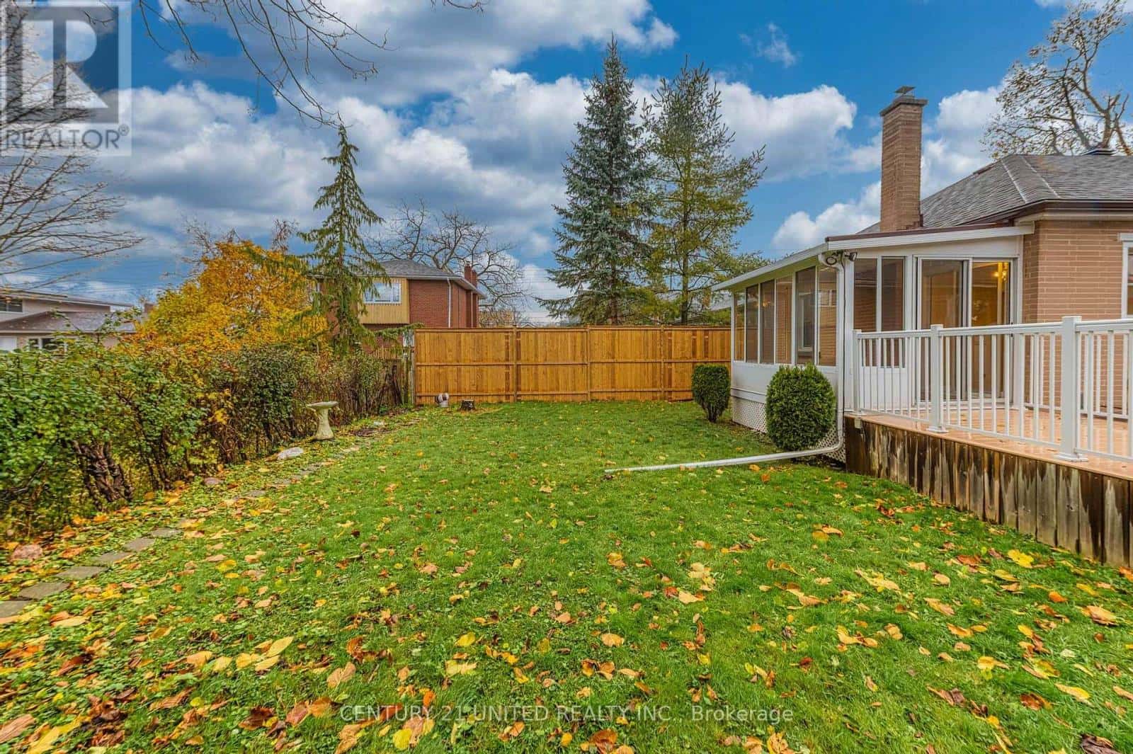 835 BARNARDO AVENUE — Peterborough (Northcrest Ward 5) - Photo 3 of 32