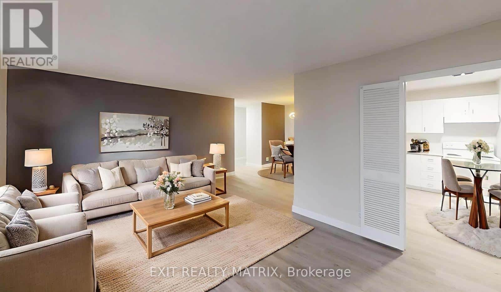 1011 - 2951 RIVERSIDE DRIVE — Ottawa - Photo 2 of 8