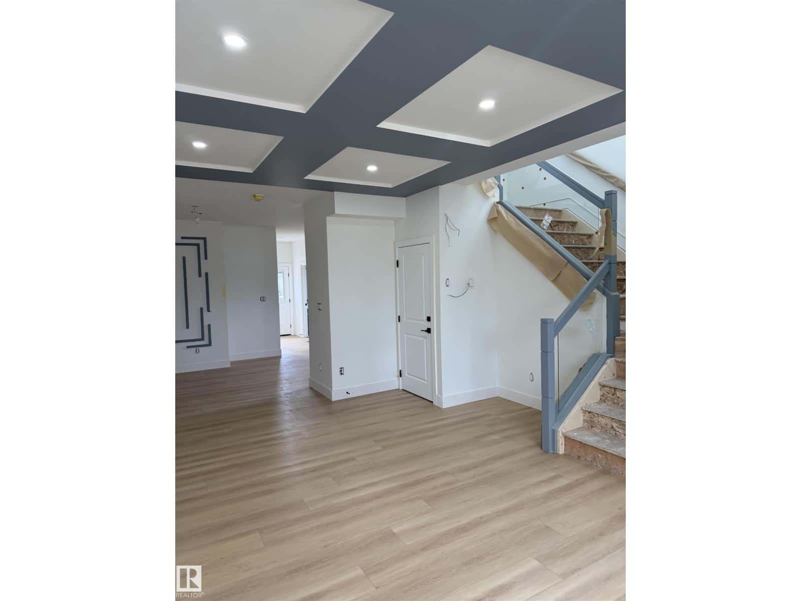 12913 123 ST NW — Edmonton, Alberta - Photo 5 of 38