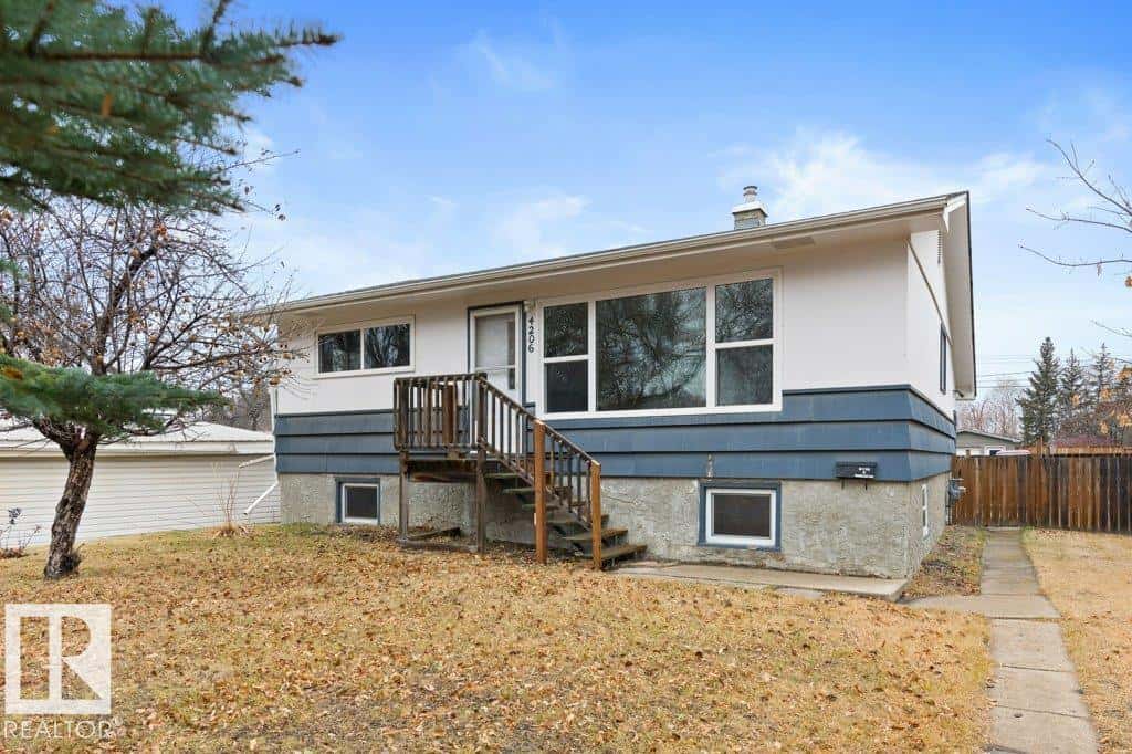 4206 50 AV — Camrose - Photo 2 of 54