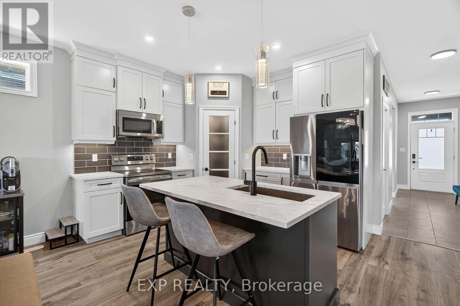 7 MAVETY COURT — Belleville (Thurlow Ward) - Photo 5 of 41