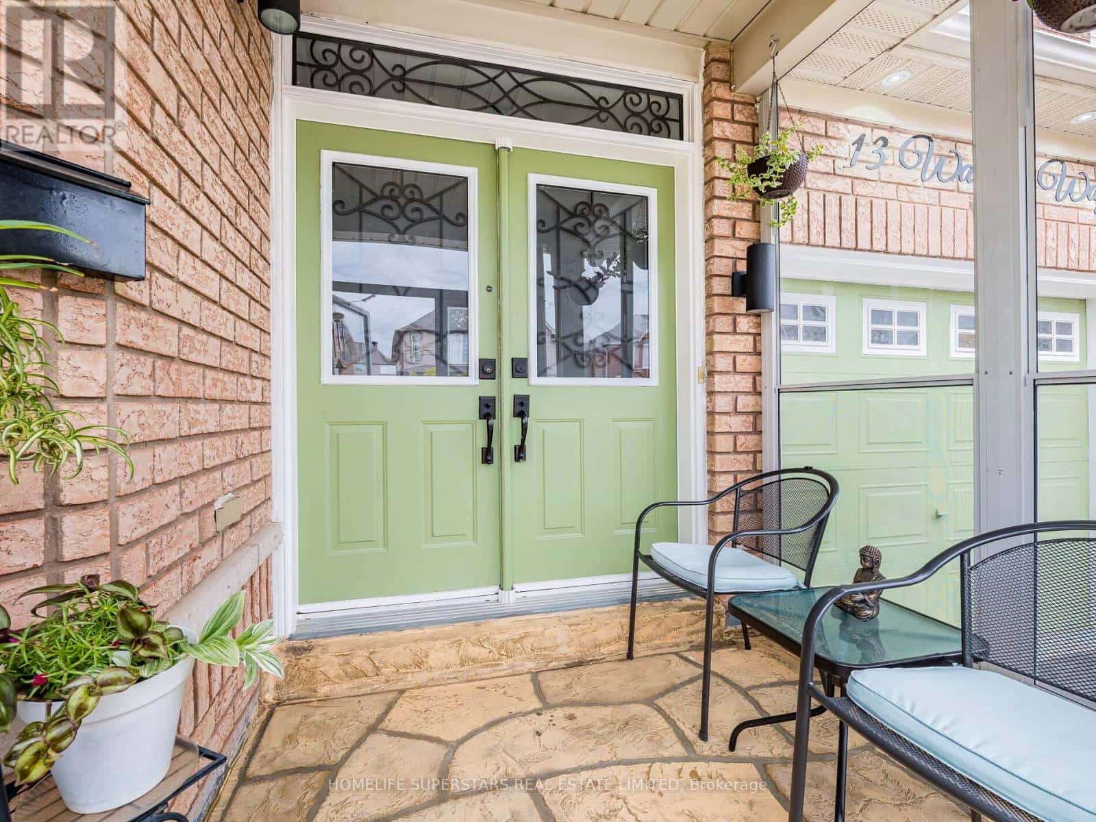 13 WALLABY WAY — Brampton (Sandringham-Wellington) - Photo 2 of 46