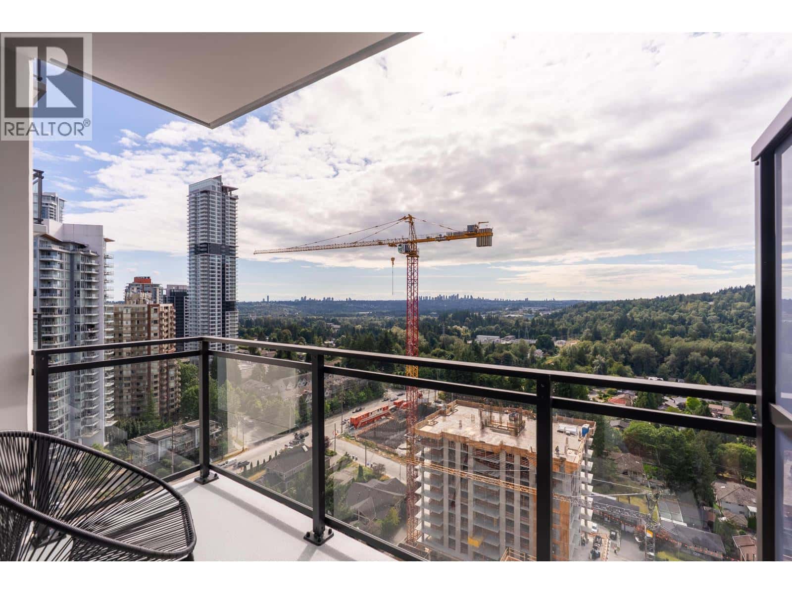 2203 626 CLAREMONT STREET — Coquitlam - Photo 3 of 29