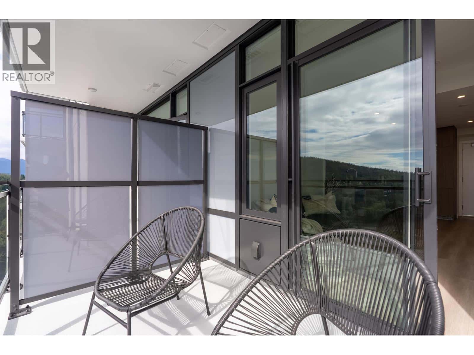 2203 626 CLAREMONT STREET — Coquitlam - Photo 5 of 29