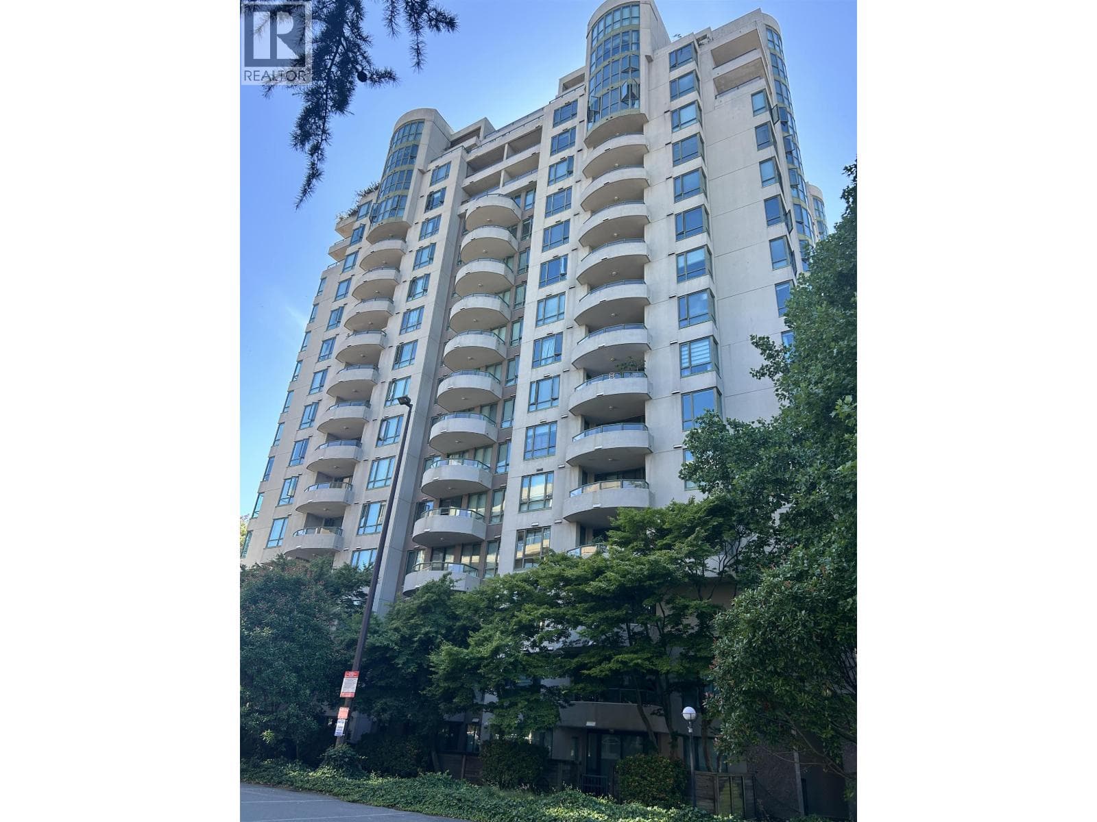 801 7380 ELMBRIDGE WAY — Richmond - Main photo