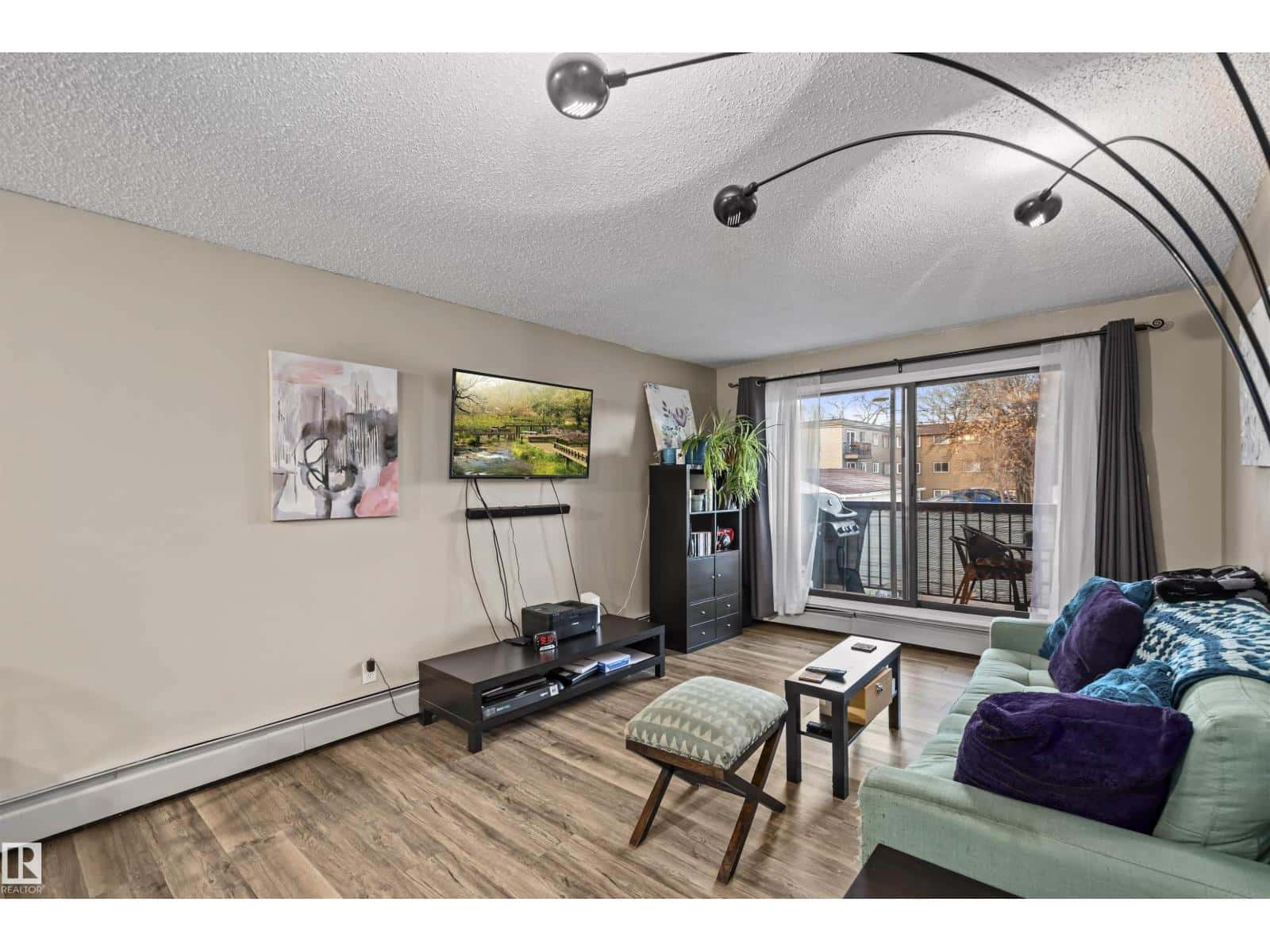 #202 11040 82 ST NW — Edmonton - Photo 3 of 25