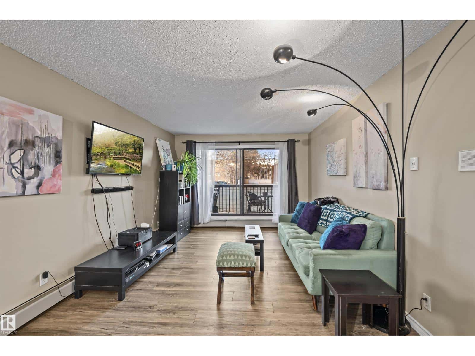 #202 11040 82 ST NW — Edmonton - Photo 4 of 25